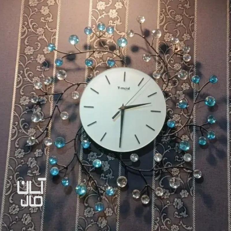 ساعت دیواری