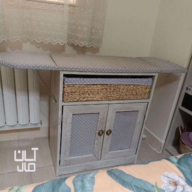 میز اتوی کمددار