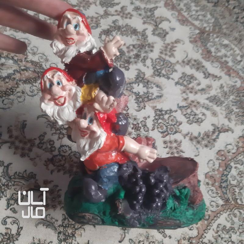 مجسمه نو تمیز