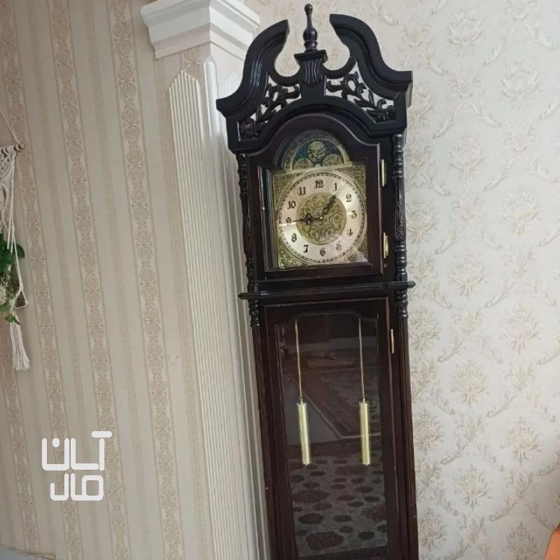 ساعت ایستاده