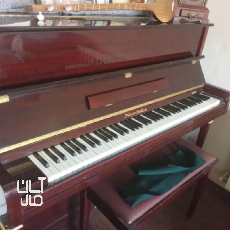 پیانو آکوستیک نوردیسکا