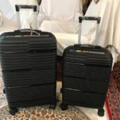 چمدان مسافرتی