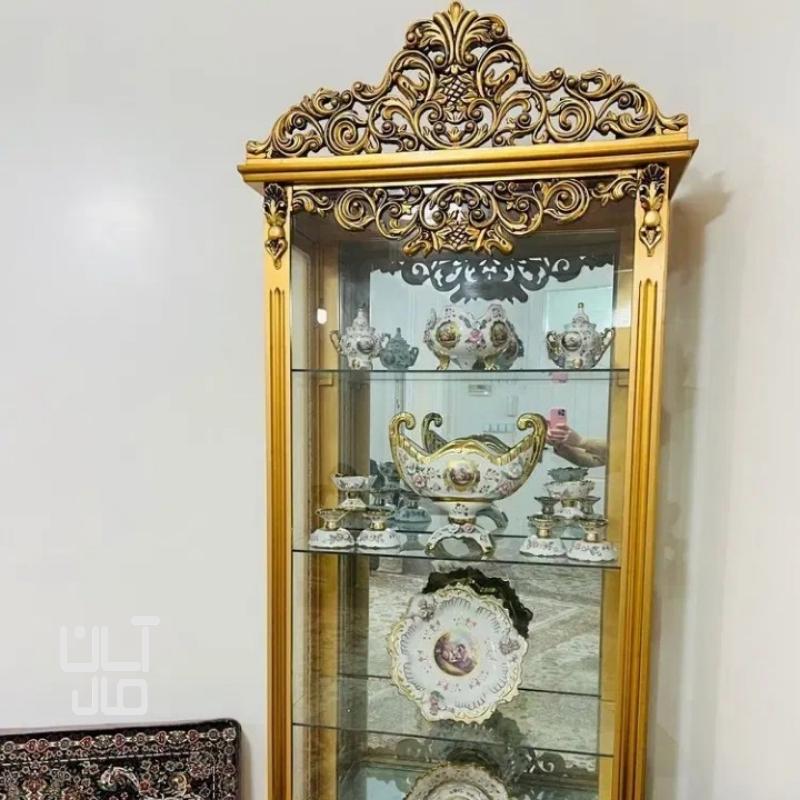 بوفه چوبی طلایی